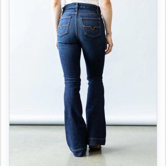 Kimes Ranch Women's High-Rise Wide Flare Leg Jennifer Jeans - Picture 2 of 10